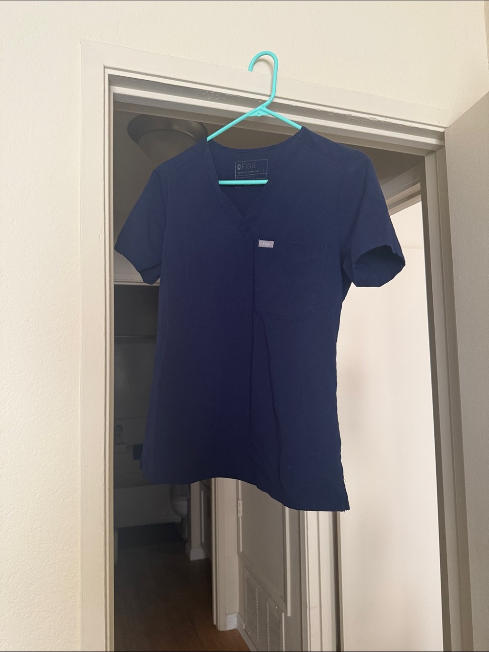 Figs Navy Short-Sleeve V-Neck Scrub Top & bottom
